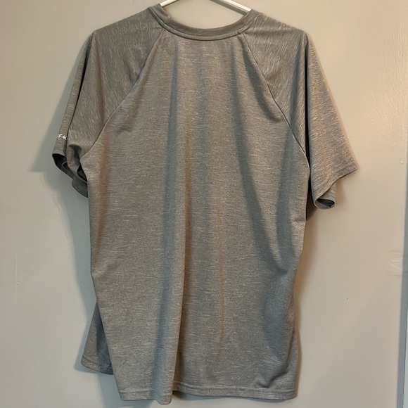 Nike Bundle of 2 Essential Men's Short-Sleeve Hydroguard Swim Shirt Size XL - Picture 6 of 11